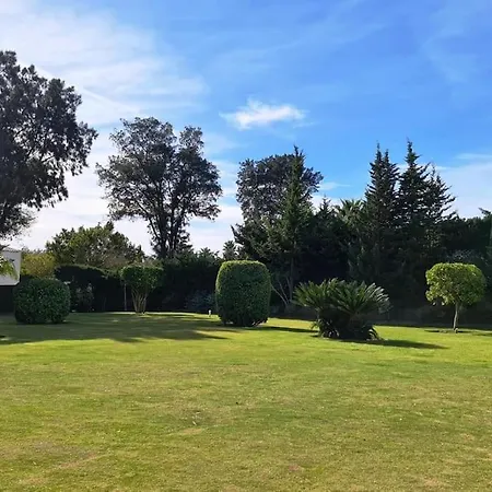 Apartamentos Sotogrande Con Piscina Y Garaje Apartment