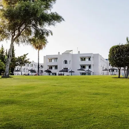 Apartment Apartamentos Sotogrande Con Piscina Y Garaje