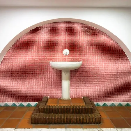Apartamentos Sotogrande Con Piscina Y Garaje